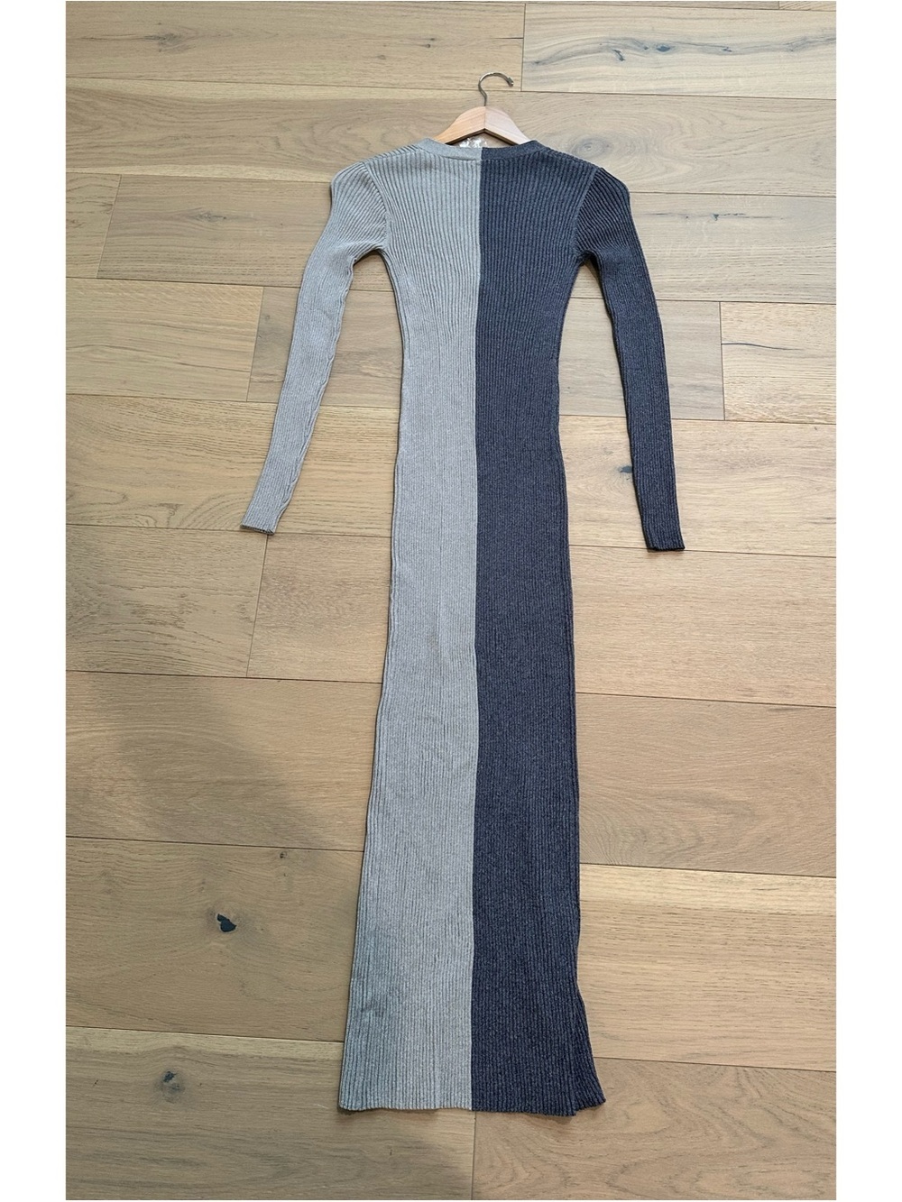 New STAUD Shoko Color Blocked
Cardigan Sweater Dress - Picture 8 of 14